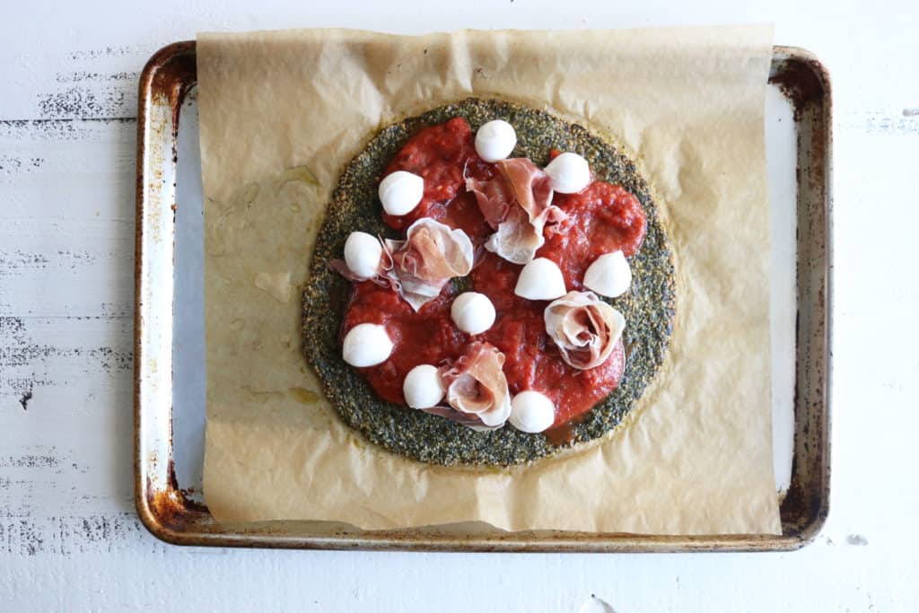 spinach-kale-crust-pizza-the-toasted-pine-nut