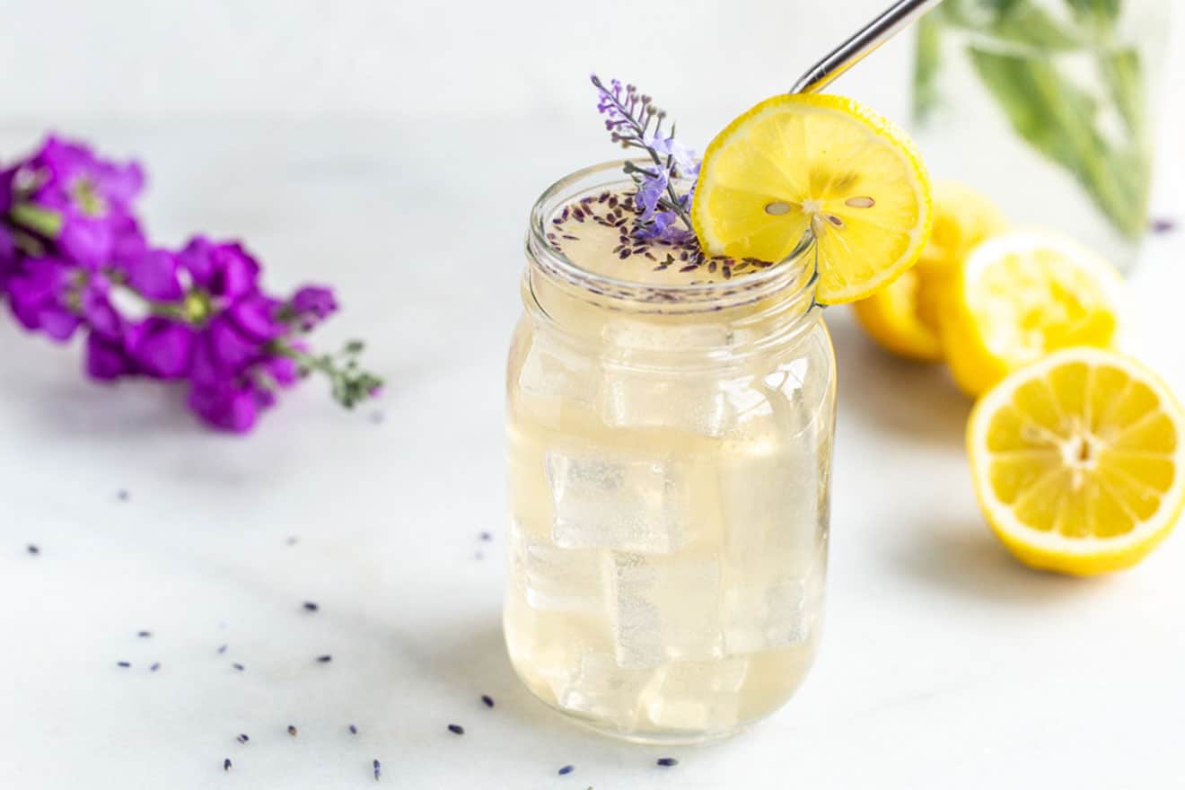 Sparkling Vodka Lavender Lemonade