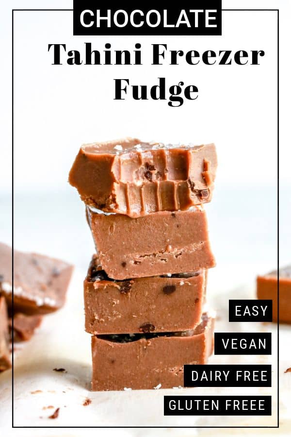 No bake chocolate tahini freezer fudge made with just four simple ingredients. This deliciously easy low carb dessert will be your new favorite treat! thetoastedpinenut.com #thetoastedpinenut #freezerfudge #tahini #tahinifudge #tahinifreezerfudge #healthyfudge #fatbombs #ketocups