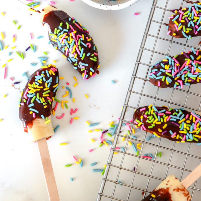 Easy Frozen Chocolate Banana Pops | The Toasted Pine Nut