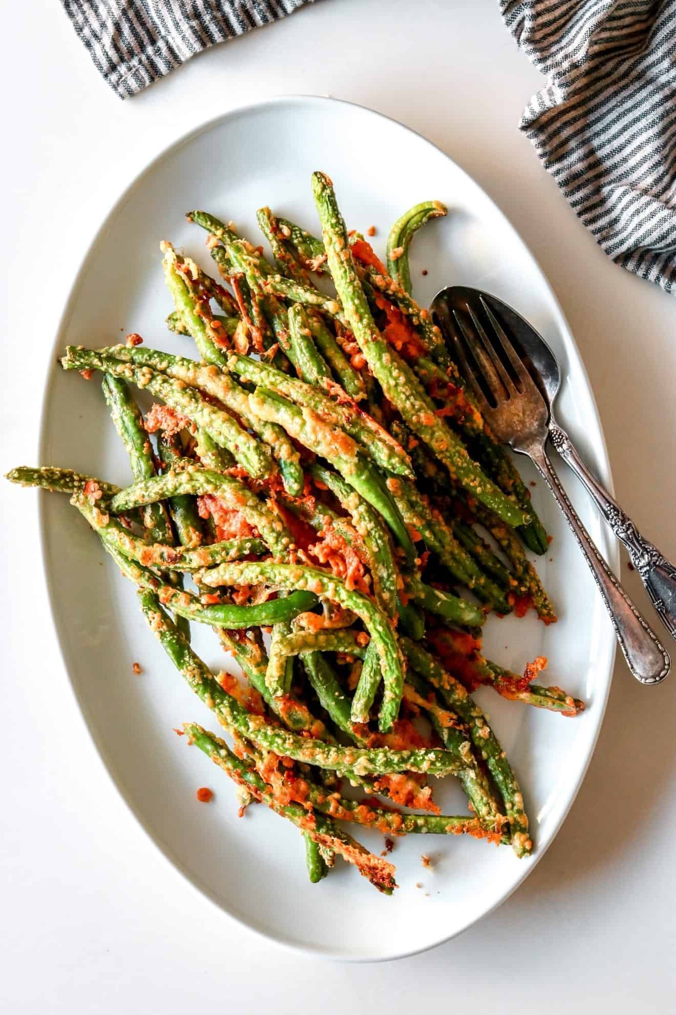 Garlic Parmesan Green Beans - The Toasted Pine Nut