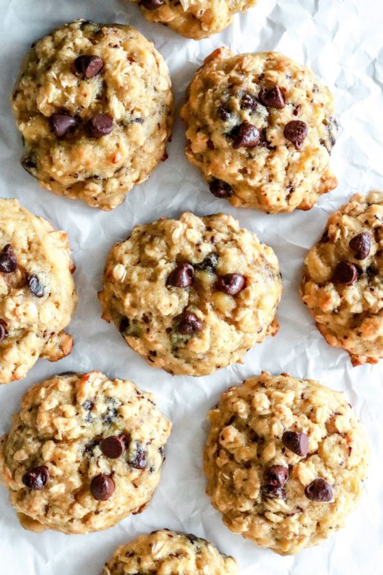 Hearty Banana Oatmeal Breakfast Cookies with Almond Flour - The Toasted ...