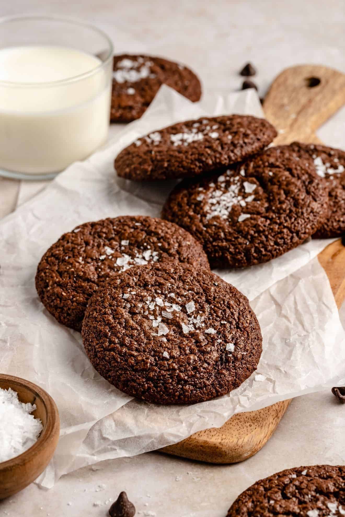 chewy-gluten-free-chocolate-brownie-cookies-the-toasted-pine-nut